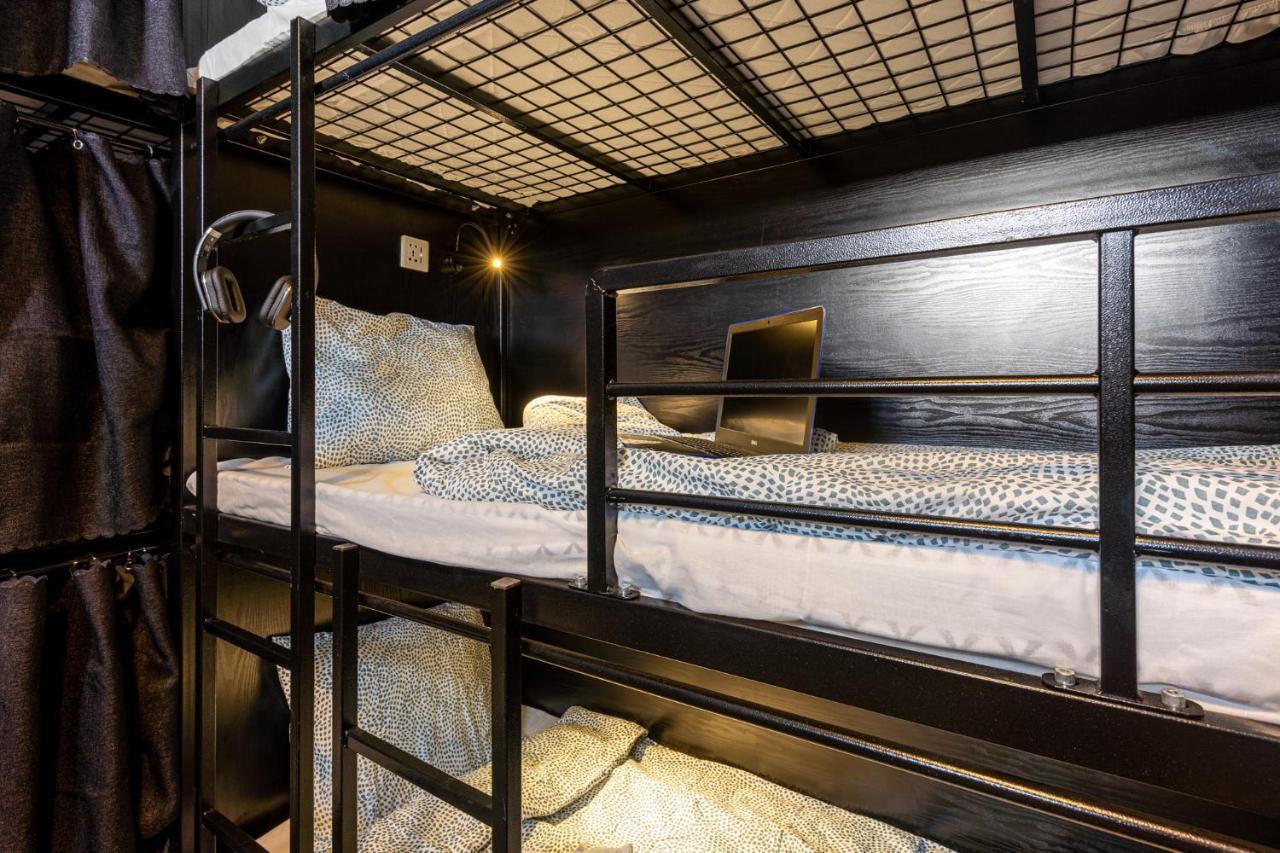 Bee Hostel Limasol Dış mekan fotoğraf