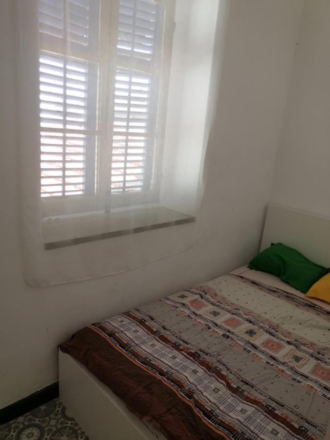 Bee Hostel Limasol Dış mekan fotoğraf